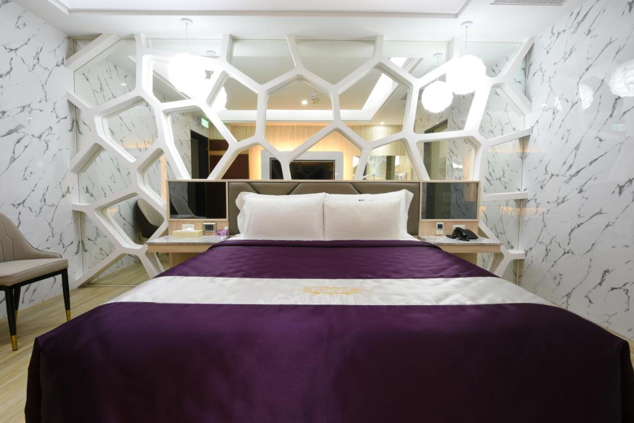W3 Motel Lucsu Kültér fotó