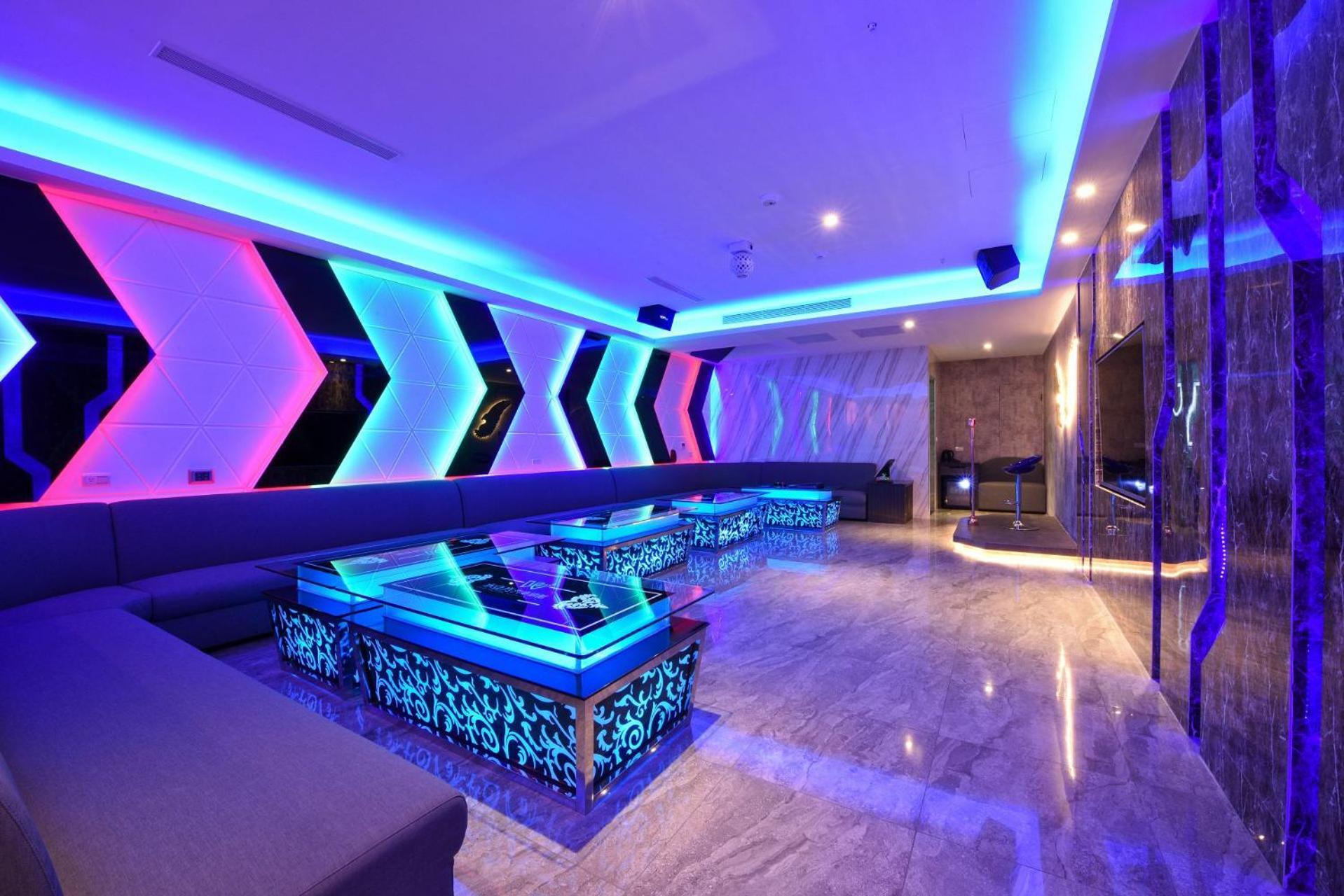 W3 Motel Lucsu Kültér fotó