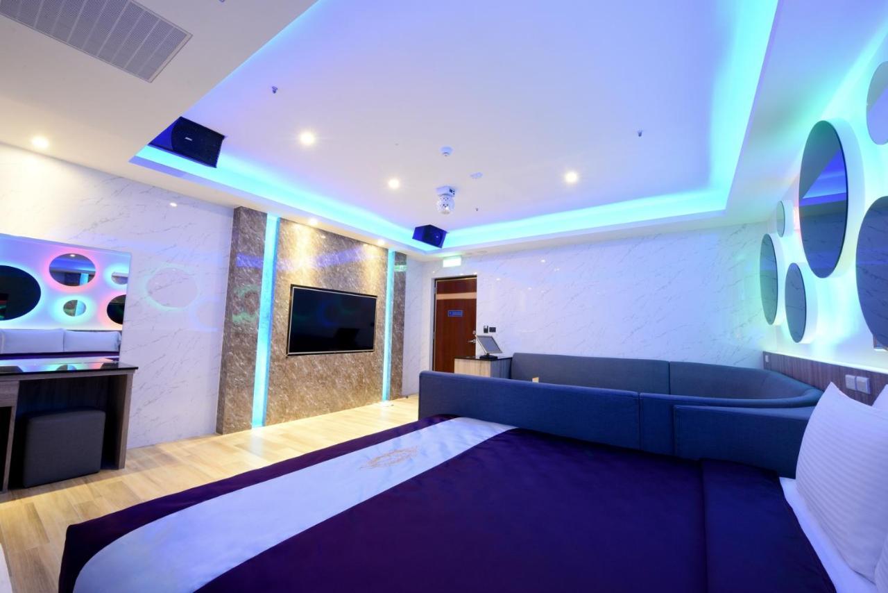 W3 Motel Lucsu Kültér fotó
