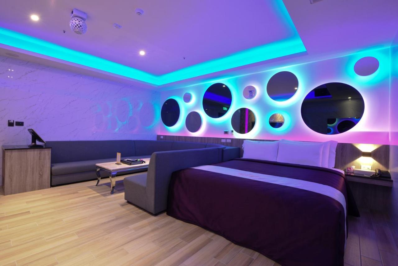 W3 Motel Lucsu Kültér fotó