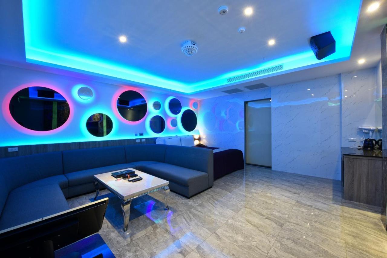 W3 Motel Lucsu Kültér fotó
